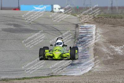 media/Feb-24-2024-CalClub SCCA (Sat) [[de4c0b3948]]/Group 3/Race (Outside Grapevine)/